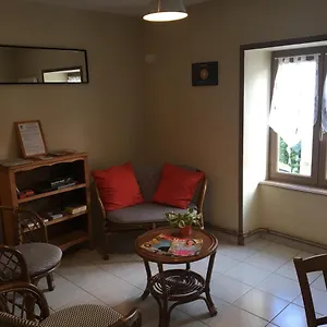 auberge-des-petits.hotels-rhonealpes.com/